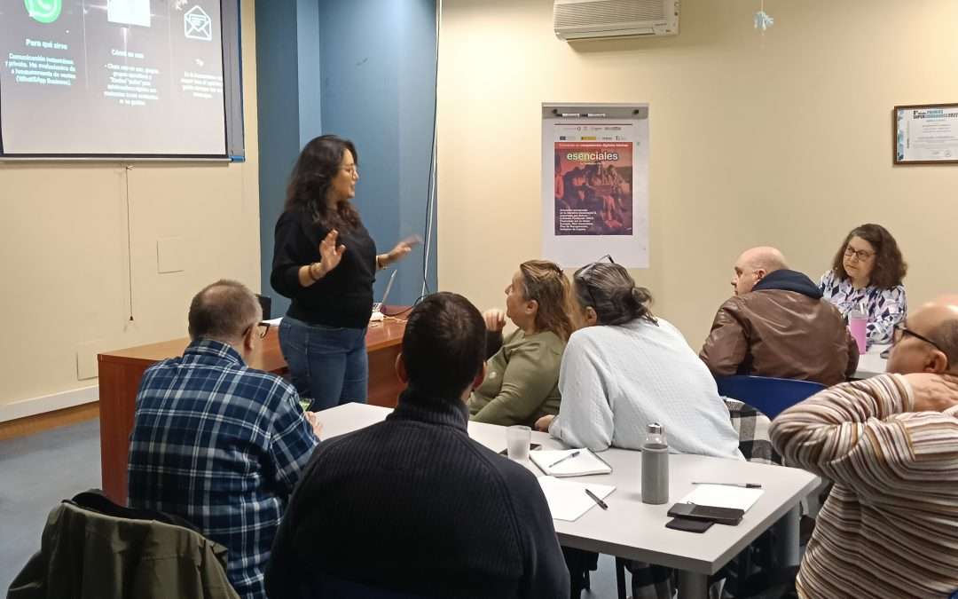 UNIDOS POR LAS REDES SOCIALES